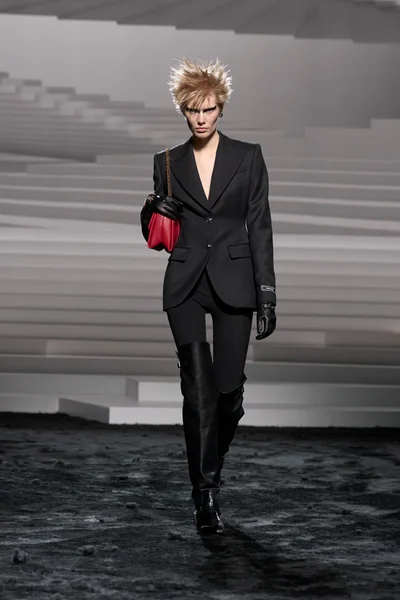 Look 7